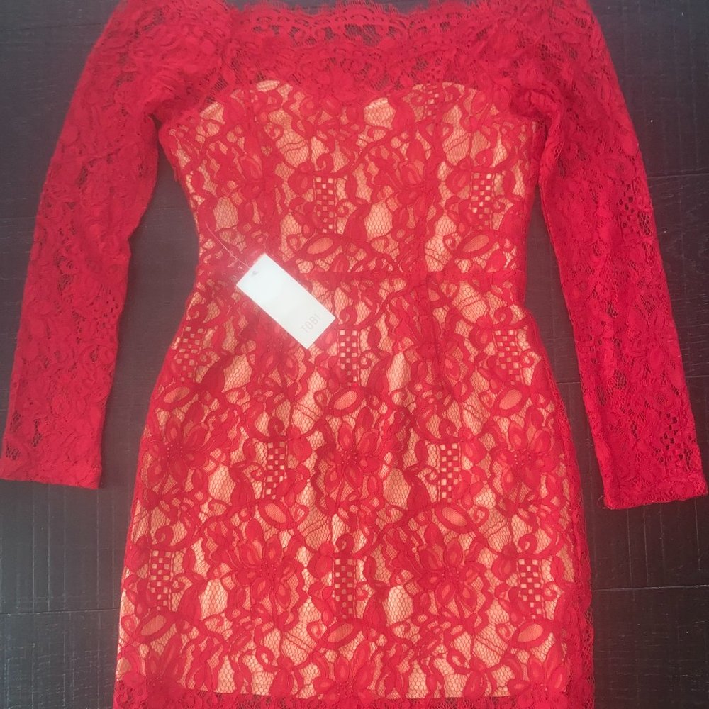 NWT Tobi Sheer Long Sleeve Red Lace Overlay on Nude Shell Dress  Medium